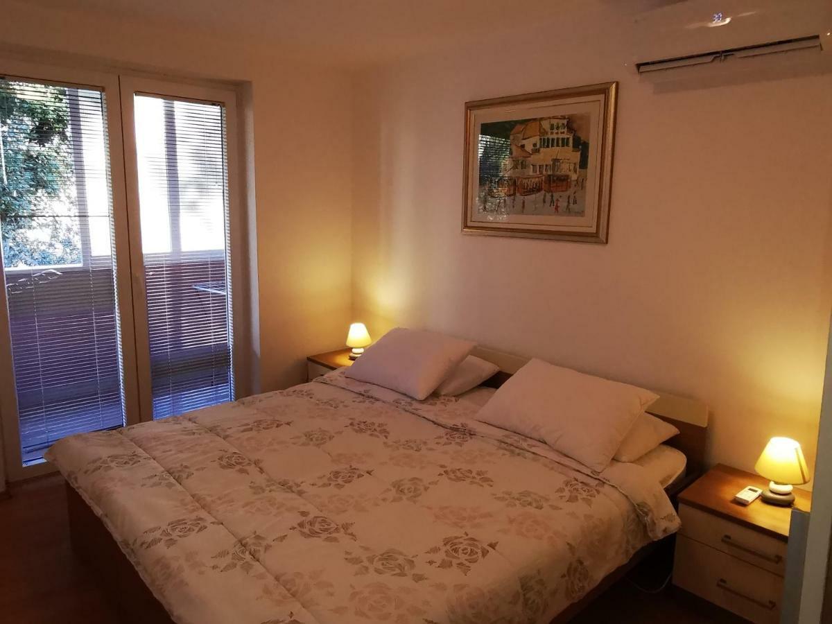 Comfortable 3* Apartment Lapad Center Dubrovnik Buitenkant foto